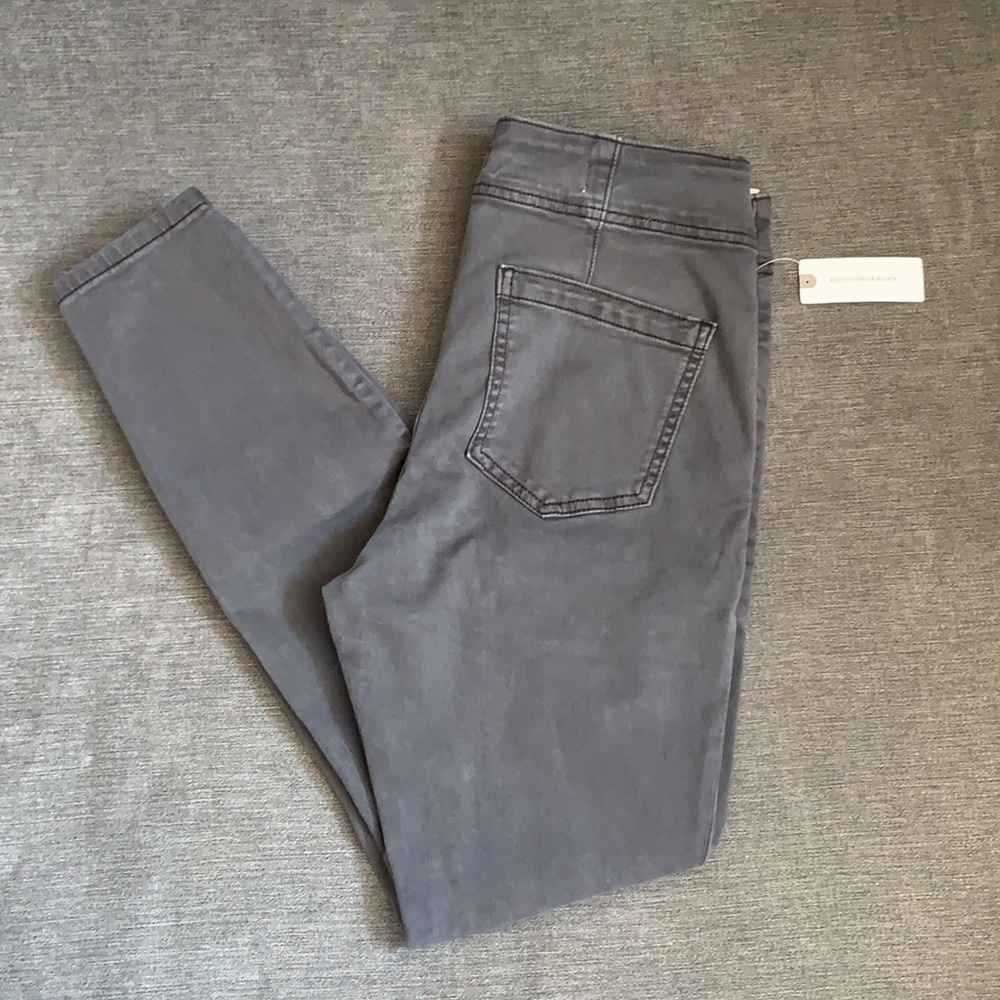 Anthropologie Pilcro High-Rise Darted Skinny Jeans - Picture 8 of 8